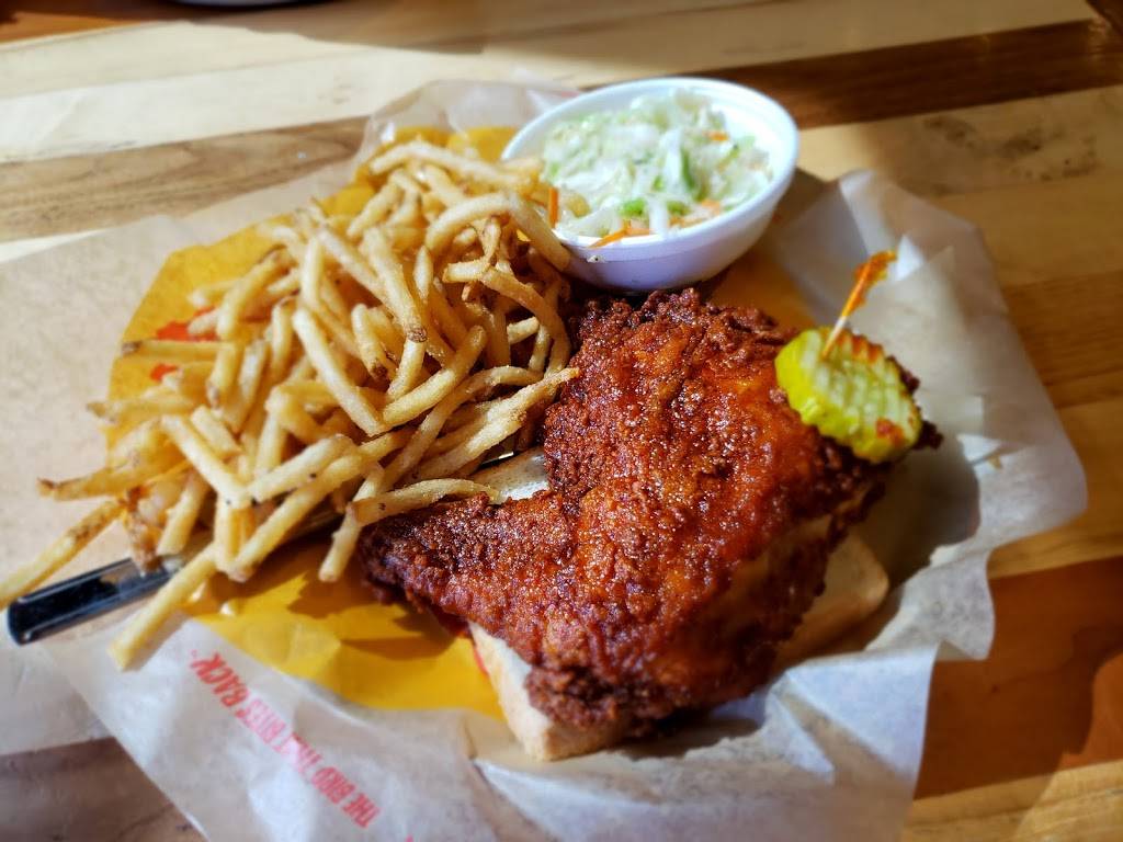 Joellas Hot Chicken Middletown | restaurant | 13401 Shelbyville Rd #101, Louisville, KY 40223, USA | 5022541111 OR +1 502-254-1111