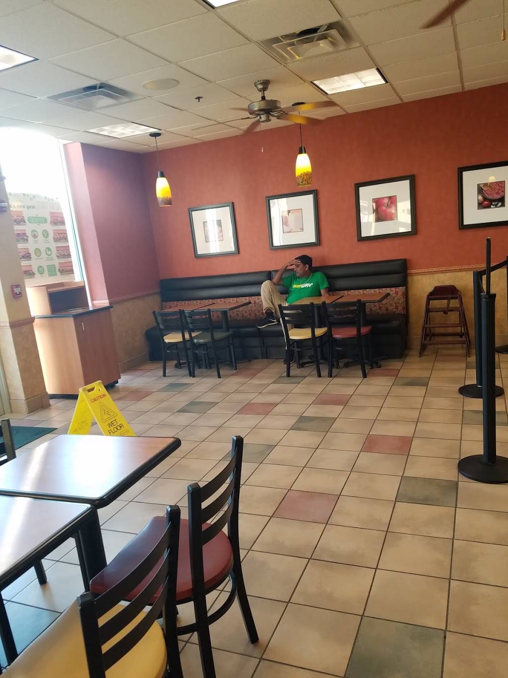 Subway | restaurant | 237 Boston Post Rd W, Marlborough, MA 01752, USA | 5084813464 OR +1 508-481-3464