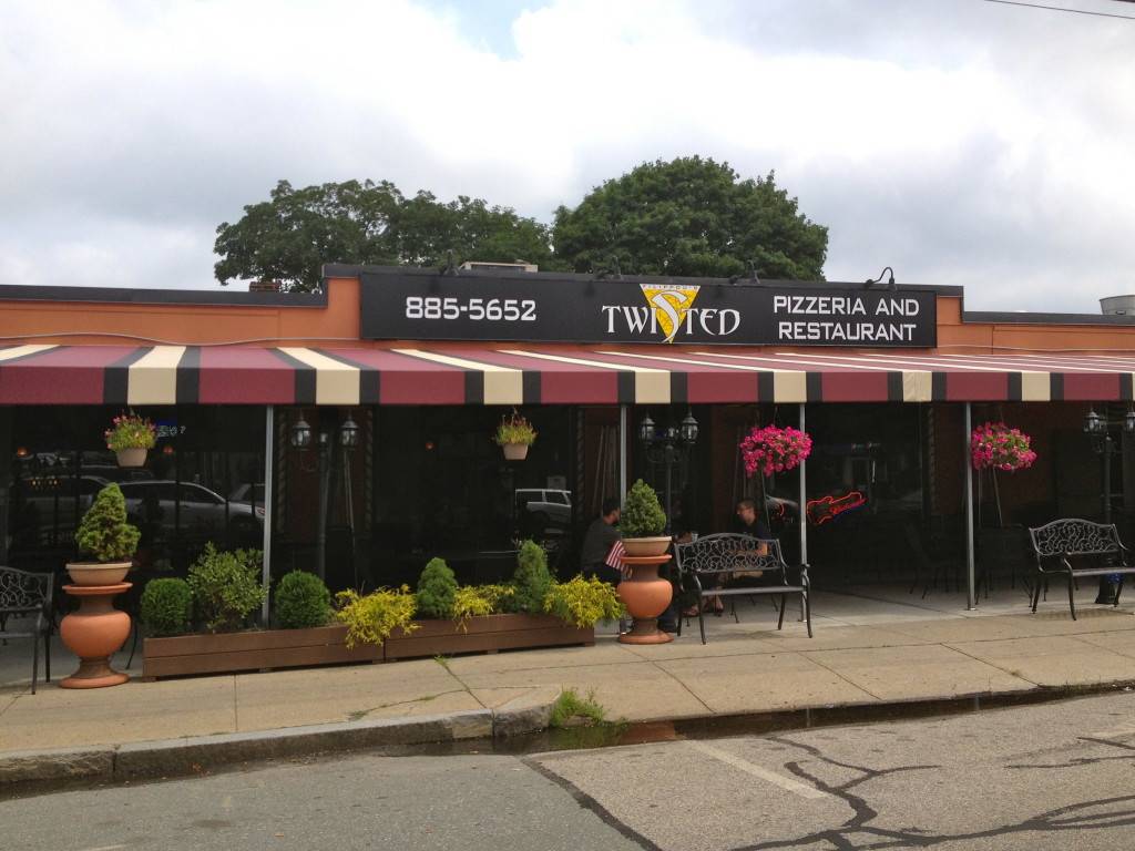 Steve Filippous Twisted Pizza Order Online | restaurant | 450 Main St, East Greenwich, RI 02818, USA | 4018855652 OR +1 401-885-5652
