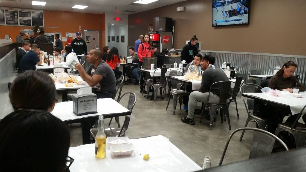 The Crawfish Company | restaurant | 13209 Gladstone Ave, Sylmar, CA 91342, USA | 8183675209 OR +1 818-367-5209