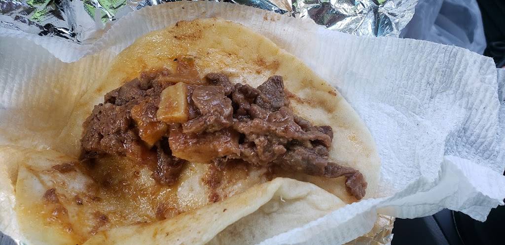 Rojas Tacos | restaurant | 400 S Main St, Taylor, TX 76574, USA | 5129452750 OR +1 512-945-2750