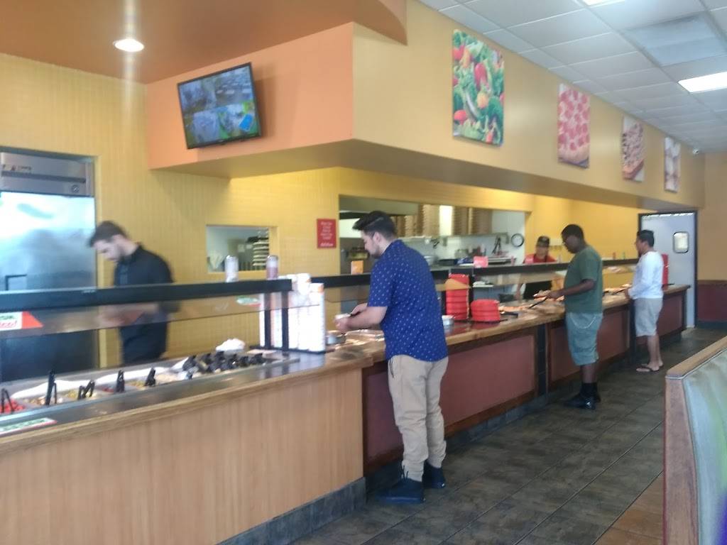 Cicis | restaurant | 2724 8th Ave, Fort Worth, TX 76110, USA | 8179267401 OR +1 817-926-7401