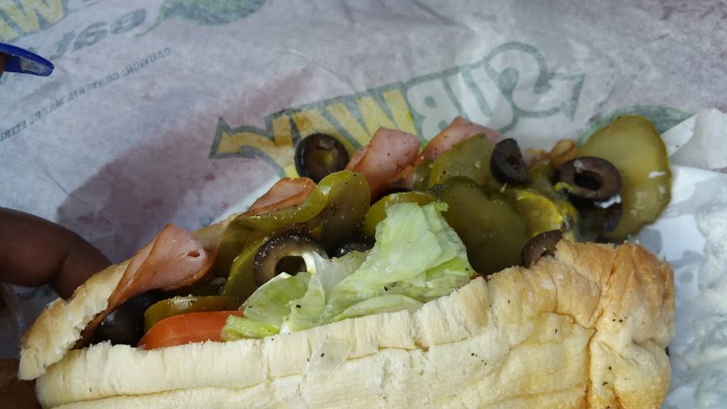 Subway | restaurant | 751 US-431 Suite B, Boaz, AL 35957, USA | 2565935939 OR +1 256-593-5939