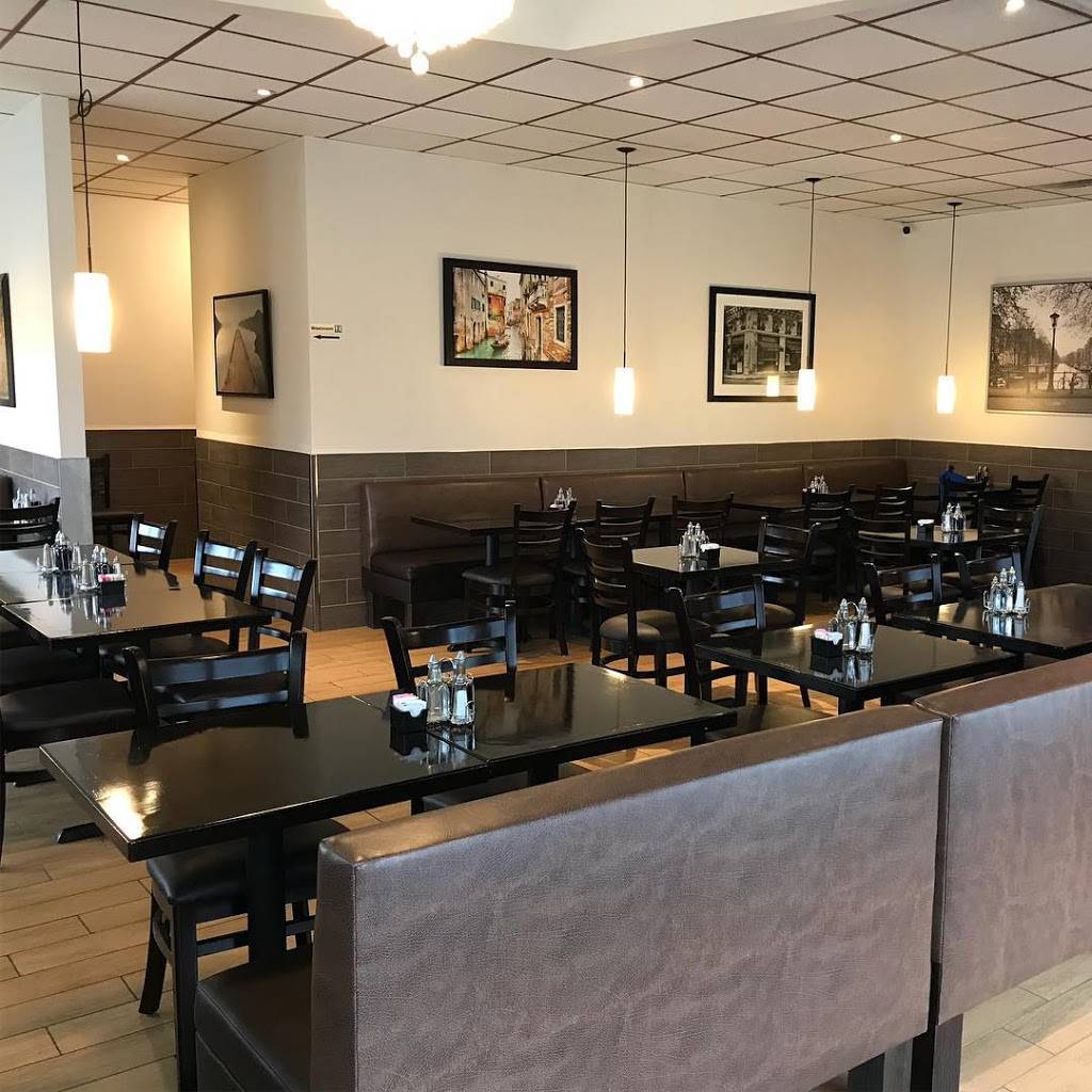 Golden Fish and Chips | restaurant | 200 Kortright Rd W, Guelph, ON N1G 4X8, Canada | 5192658833 OR +1 519-265-8833