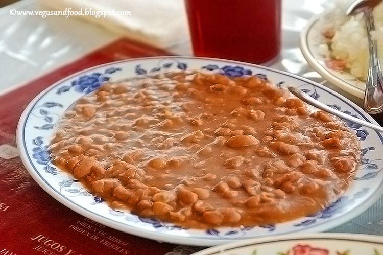 Birrieria Rosa Maria Restaurant | restaurant | 13667 Van Nuys Blvd, Pacoima, CA 91331, USA | 8188975085 OR +1 818-897-5085