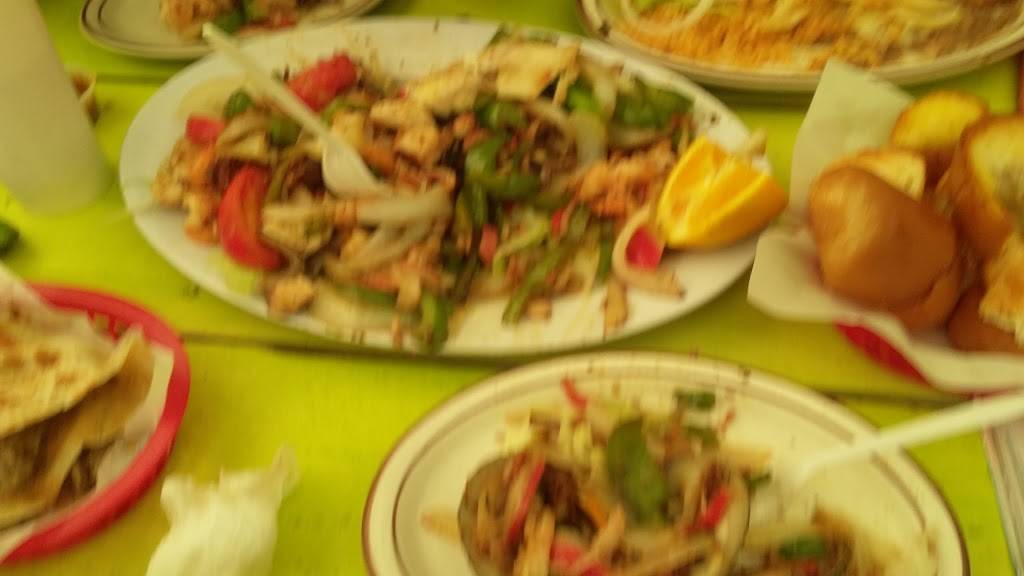Taqueria Jalisco | restaurant | 910 N Sanborn Rd, Salinas, CA 93905, USA | 8314222213 OR +1 831-422-2213