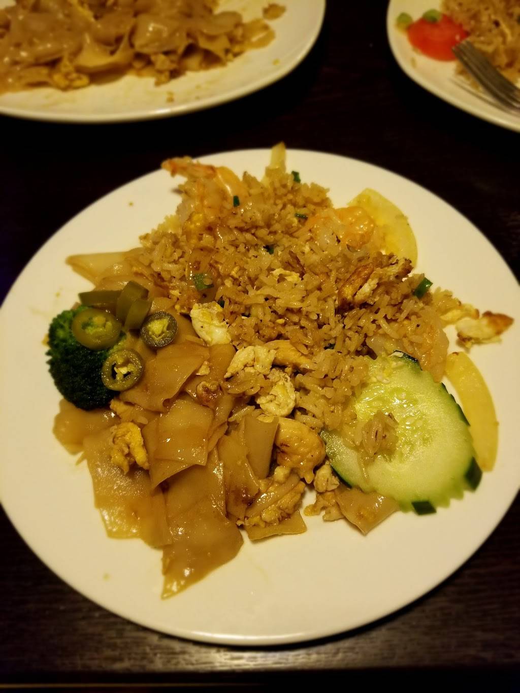 Chada Thai Cuisine | restaurant | 1420 N Palm Canyon Dr, Palm Springs, CA 92262, USA | 7603223992 OR +1 760-322-3992