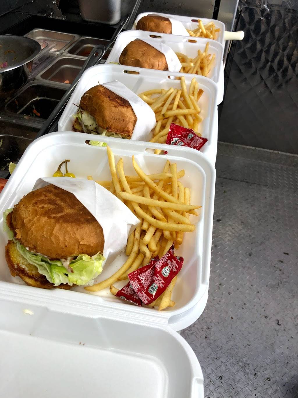 Seasand seafood | restaurant | Oxnard Blvd and, 8th St, Oxnard, CA 93030, USA | 8052759539 OR +1 805-275-9539