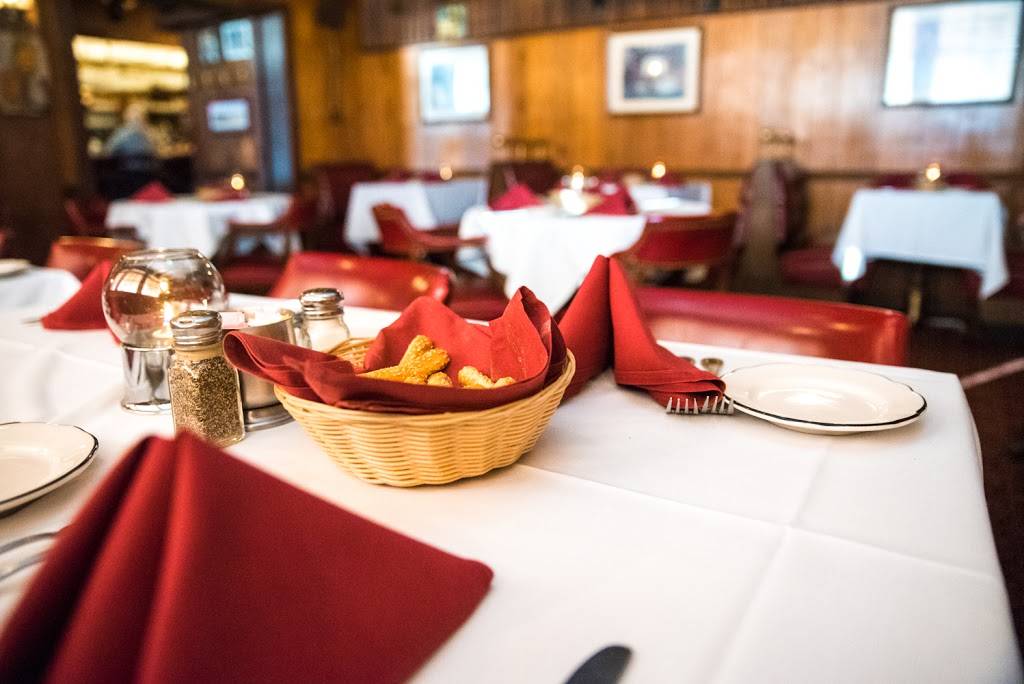 Aberdeen Barn Steak House | restaurant | 2018 Holiday Dr, Charlottesville, VA 22901, USA | 4342964630 OR +1 434-296-4630