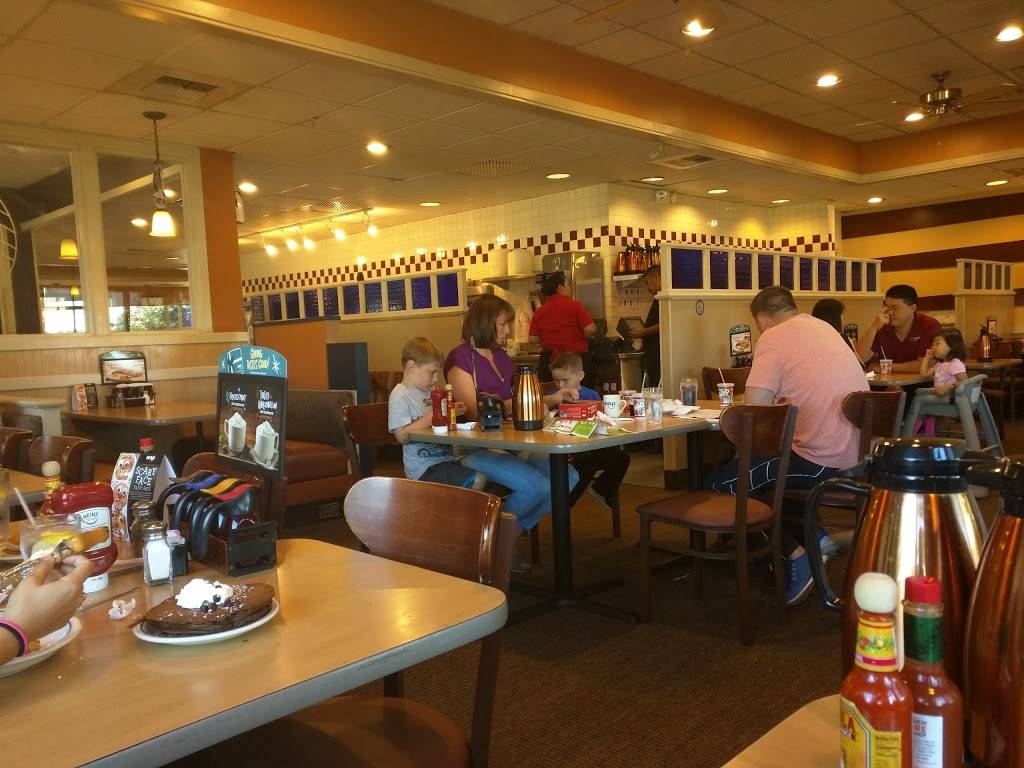 IHOP | restaurant | 2258 Otay Lakes Rd, Chula Vista, CA 91915, USA | 6196567780 OR +1 619-656-7780