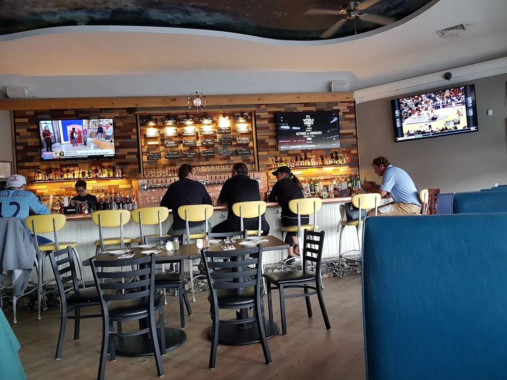 Stars On Hingham Harbor | restaurant | 3 Otis St, Hingham, MA 02043, USA | 7817493200 OR +1 781-749-3200