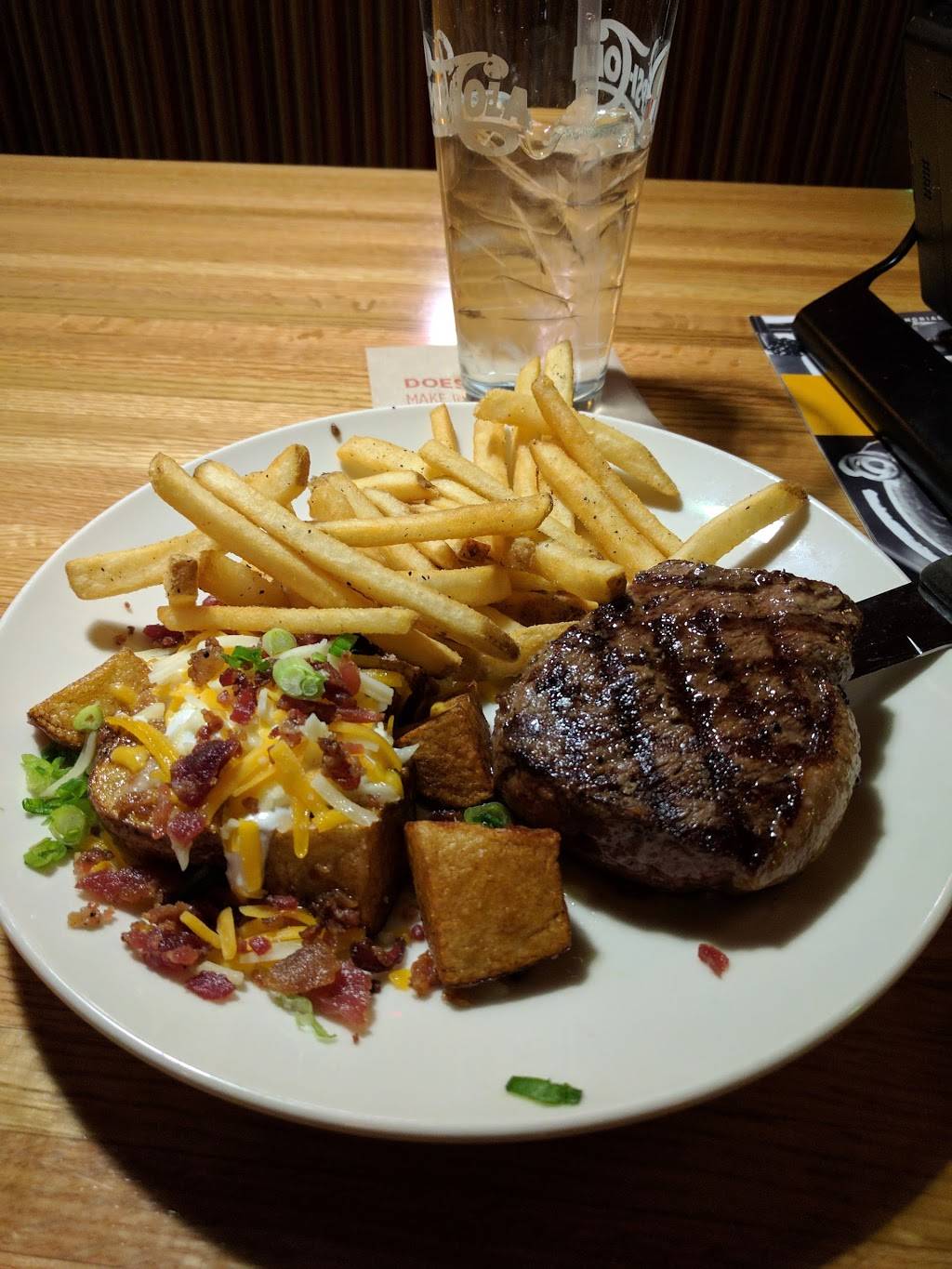 Applebees Grill + Bar | restaurant | 297 E 120th Ave, Thornton, CO 80233, USA | 3034511414 OR +1 303-451-1414