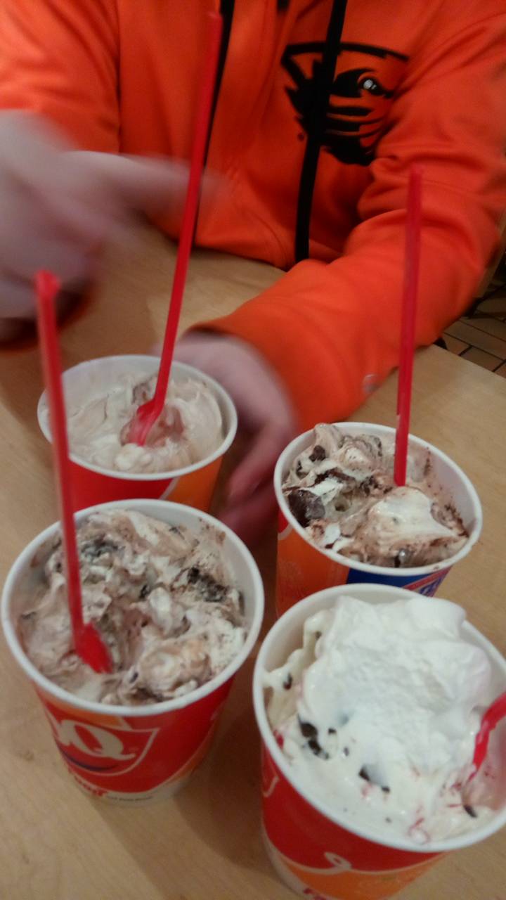 Dairy Queen | restaurant | 734 State Hwy 99 N, Eugene, OR 97402, USA | 5416888141 OR +1 541-688-8141