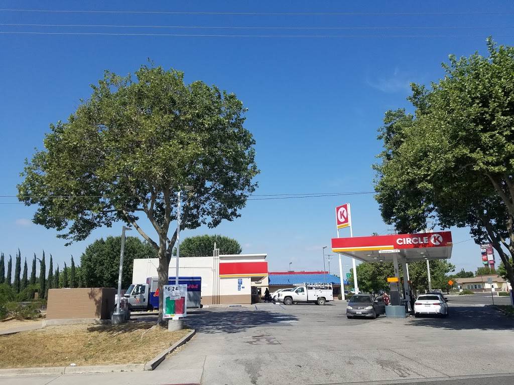 Circle K | meal takeaway | 1600 W Main St, Turlock, CA 95380, USA | 2096569736 OR +1 209-656-9736