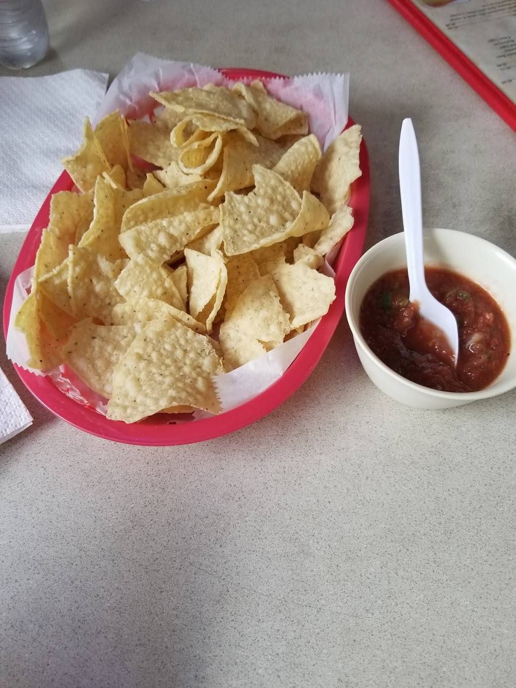 Taqueria Chapala | restaurant | 2101 E Cesar Chavez St, Austin, TX 78702, USA | 5123200308 OR +1 512-320-0308