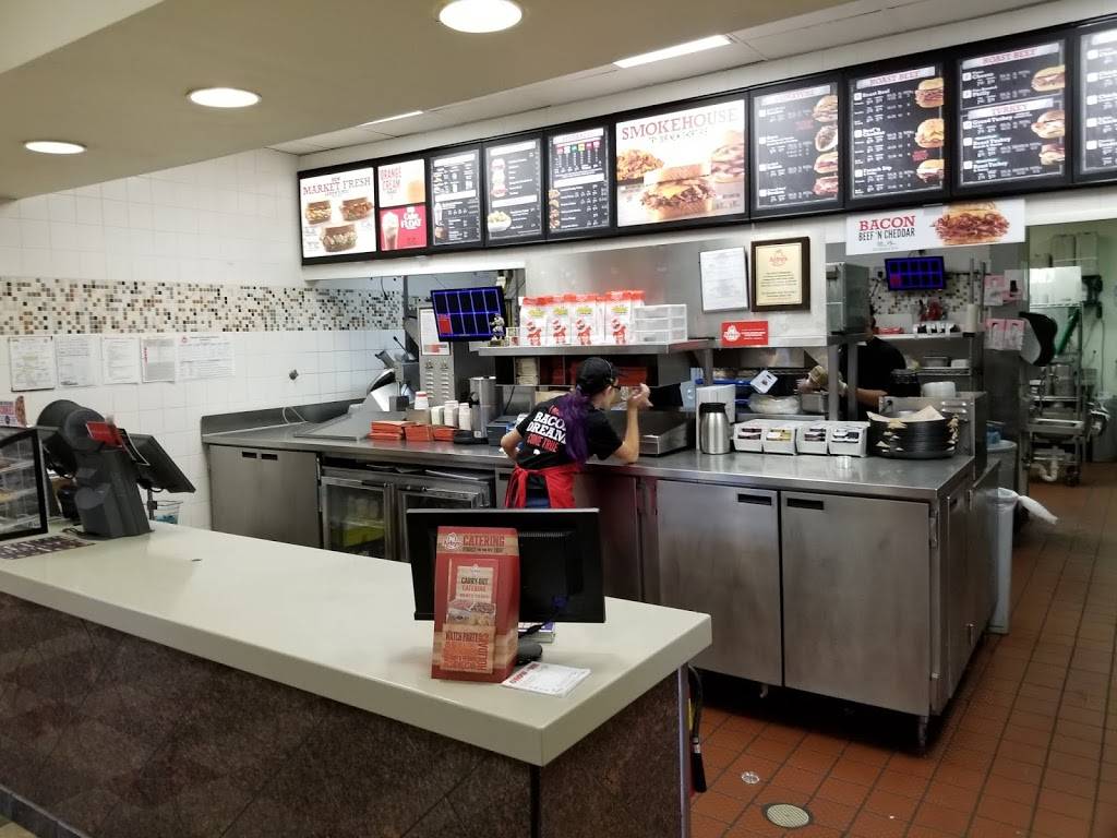 Arbys | meal takeaway | 1 S, Hedge Ln, Paola, KS 66071, USA | 9132942504 OR +1 913-294-2504