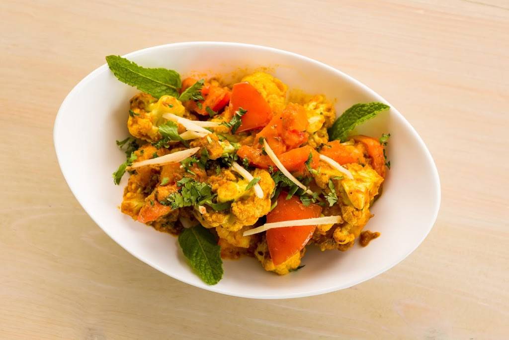 SILK Restaurant & Banquet | restaurant | 1500 E Market St, Leesburg, VA 20176, USA | 5715776471 OR +1 571-577-6471