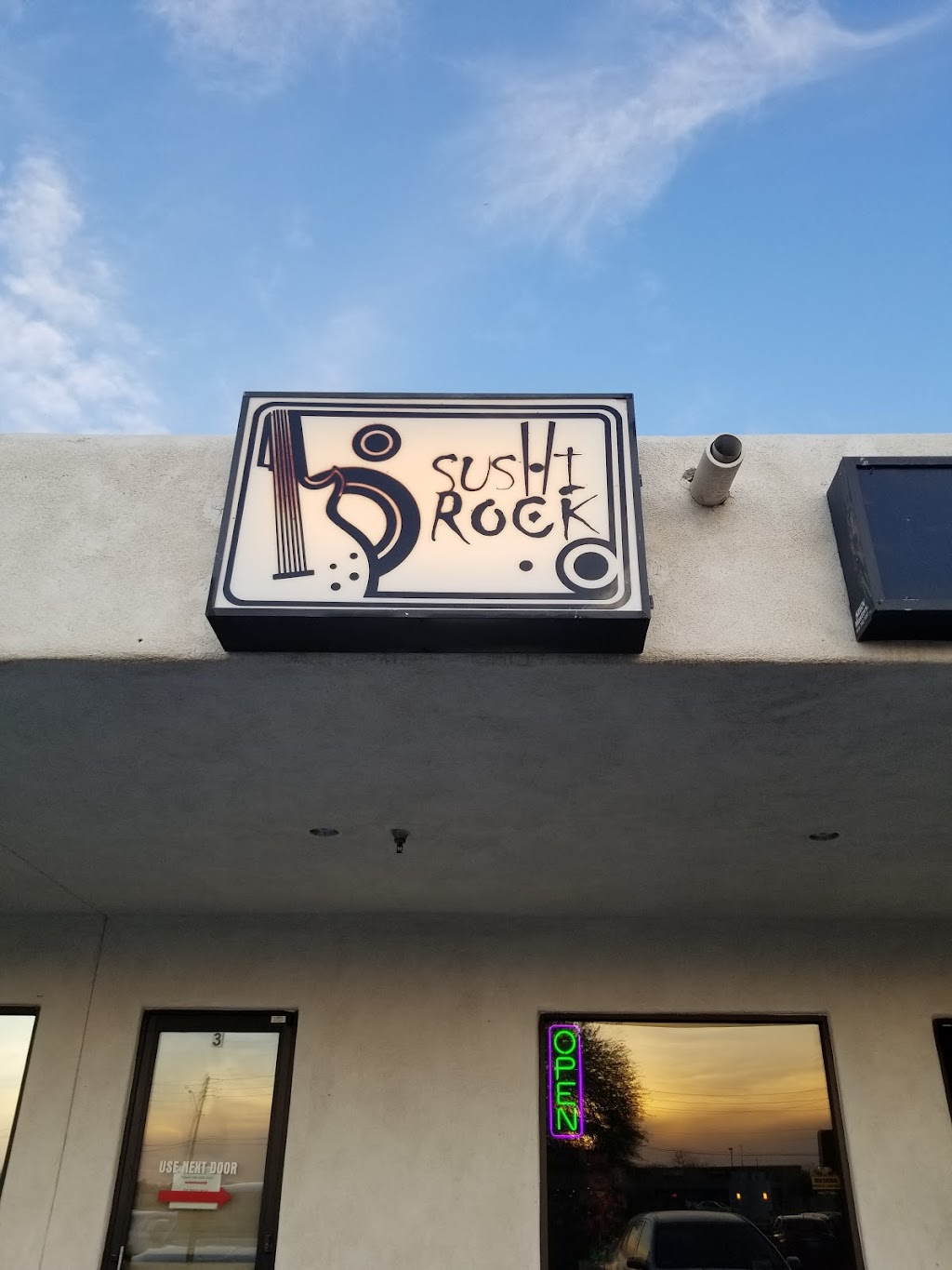 Sushi Rock Restaurant | restaurant | 1233 Main St, San Luis, AZ 85349, USA | 9285021323 OR +1 928-502-1323