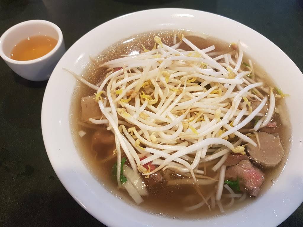 Pho Dau Bo | restaurant | 301 King St E, Kitchener, ON N2G 2L3, Canada | 5195688904 OR +1 519-568-8904
