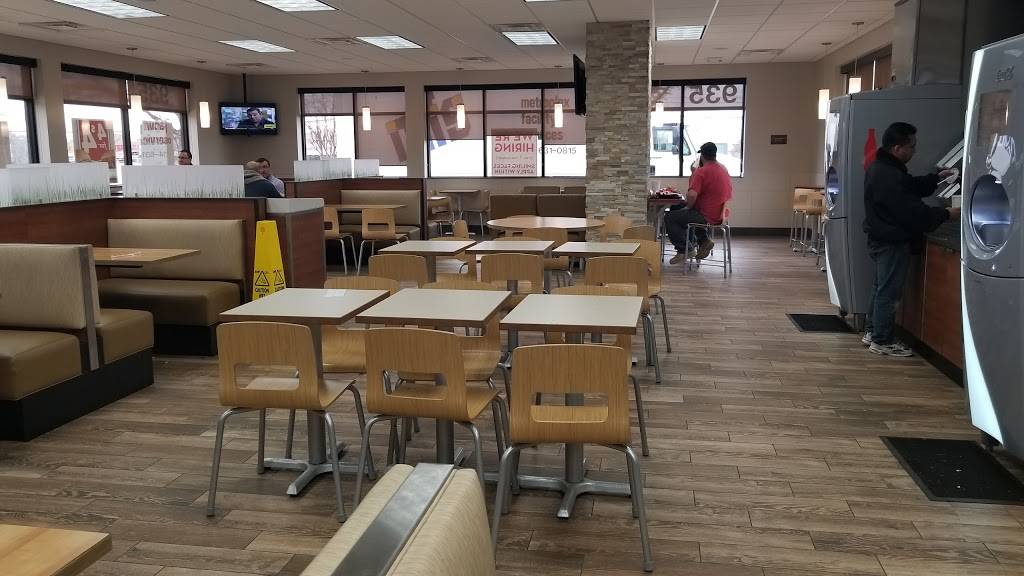 Wendys | restaurant | 935 E Campbell, Richardson, TX 75081, USA | 9725284857 OR +1 972-528-4857