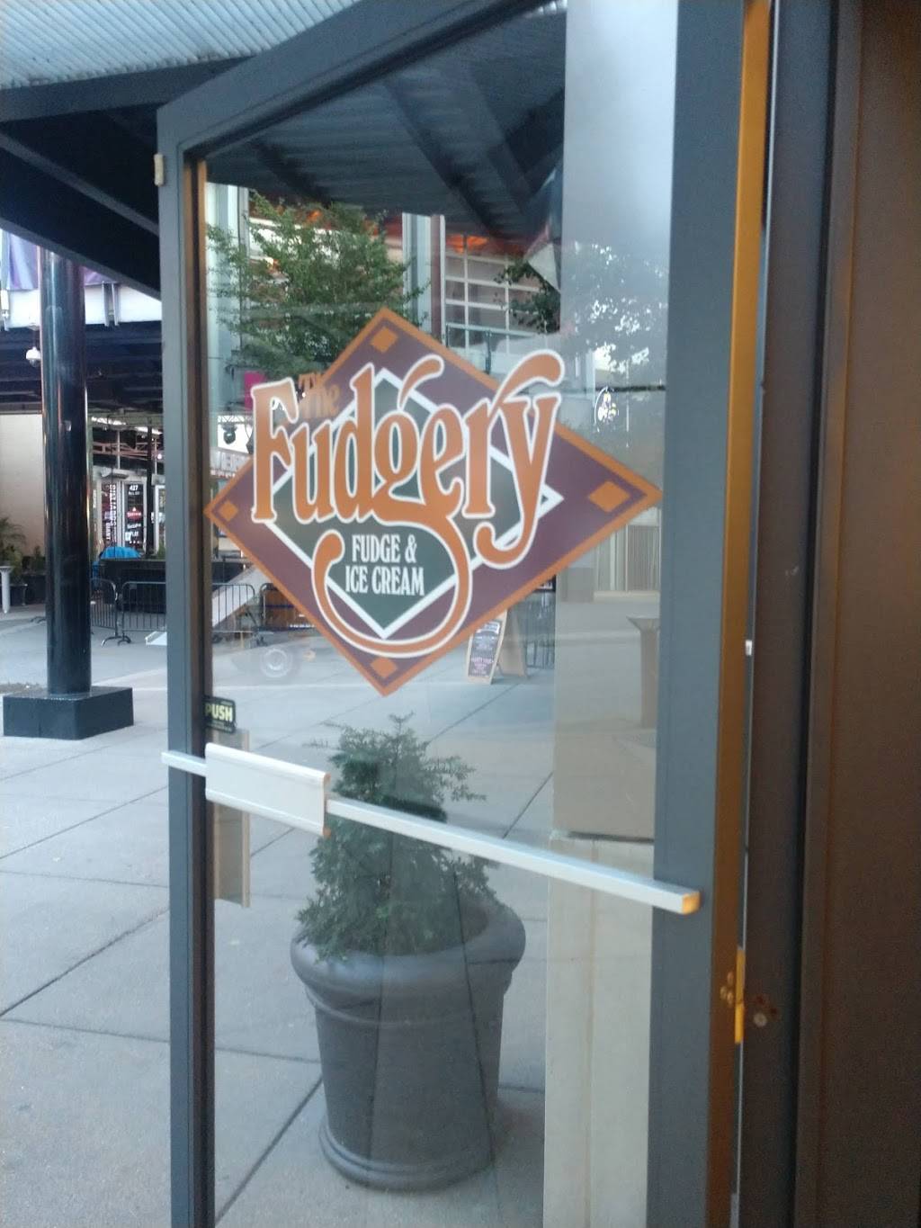 The Fudgery | restaurant | 131 The Island Dr #3106, Pigeon Forge, TN 37863, USA | 8657747800 OR +1 865-774-7800