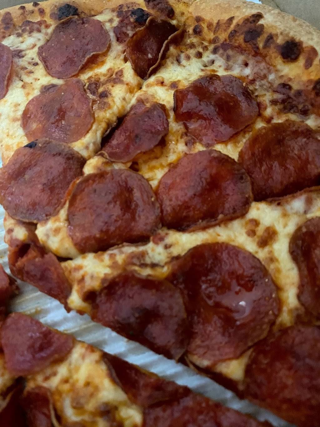 Pizza Hut | meal takeaway | 7716 N First St, Fresno, CA 93720, USA | 5594460700 OR +1 559-446-0700