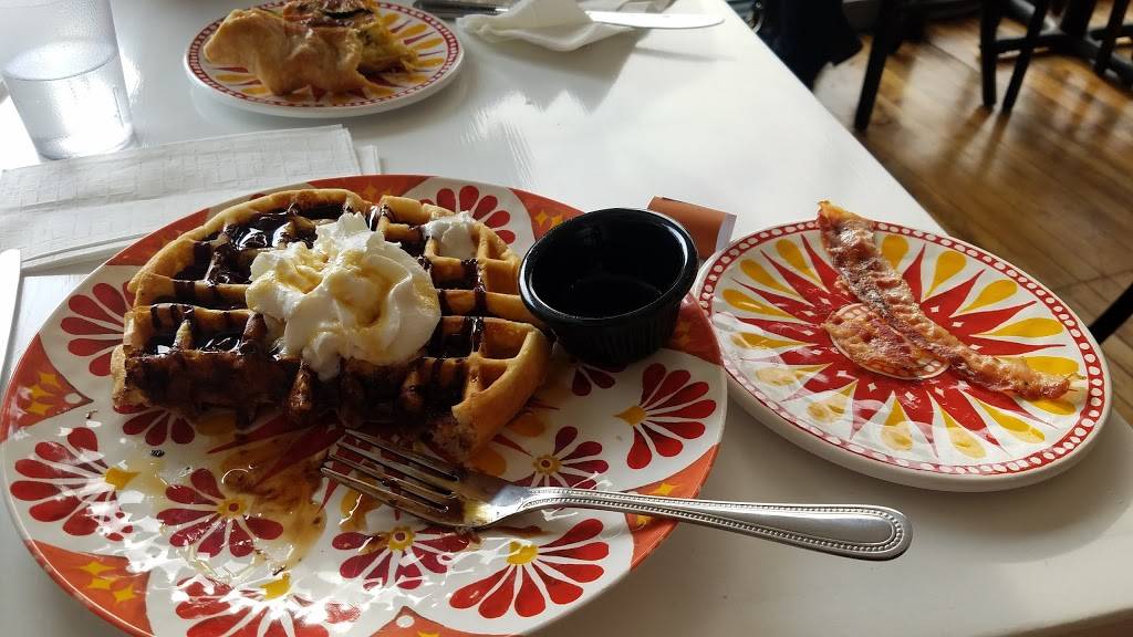 Freckled Fox Cafe | restaurant | 1 N Main St, Northampton, MA 01062, USA | 4135850445 OR +1 413-585-0445