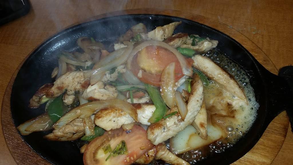 Delicias Latin Market & Carry Out | restaurant | 502 Leesville Rd, Lynchburg, VA 24502, USA | 4343195466 OR +1 434-319-5466