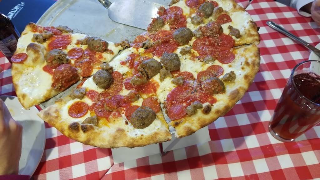 Grimaldis Pizzeria | restaurant | MAGNOLIA PARK TOWN CENTER, 1025 Woodruff Rd k101, Greenville, SC 29607, USA | 8644121032 OR +1 864-412-1032