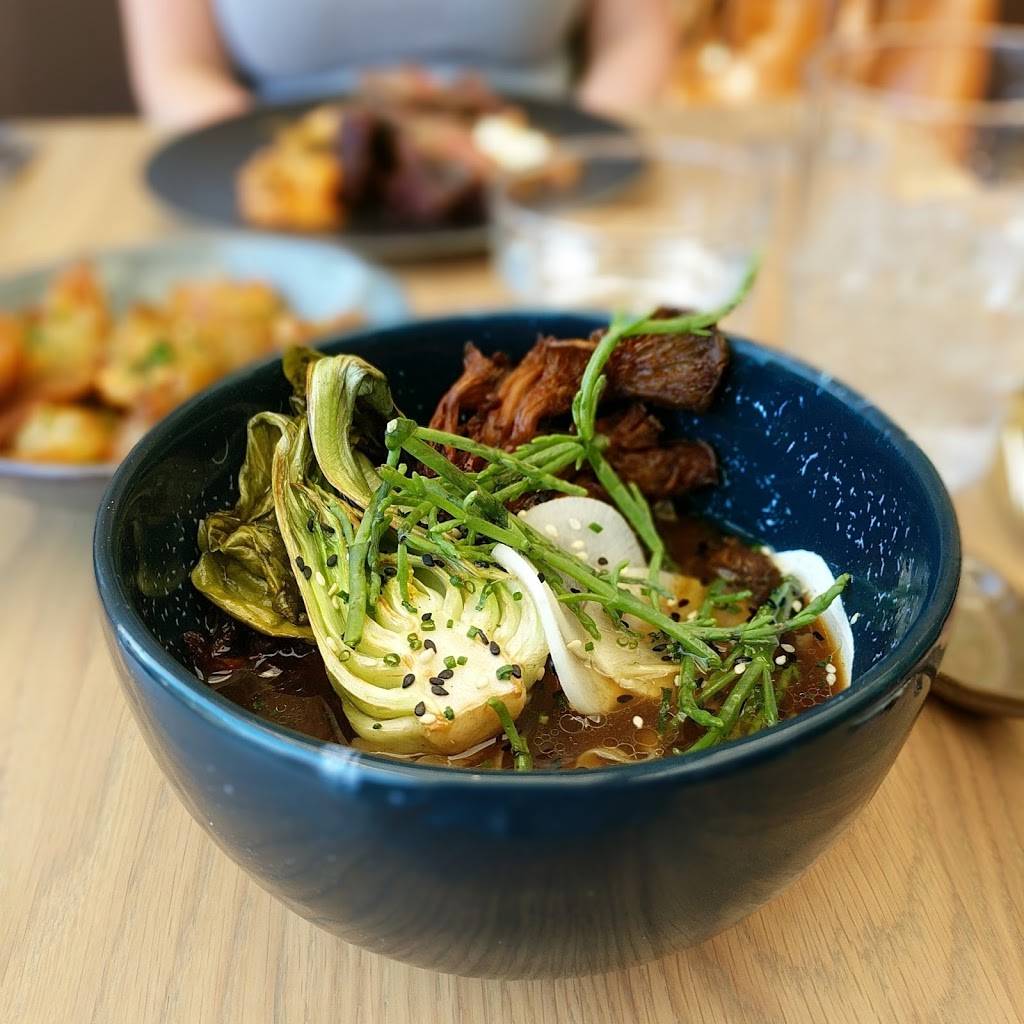 Tied House | restaurant | 3157 N Southport Ave, Chicago, IL 60657, USA | 7736974632 OR +1 773-697-4632