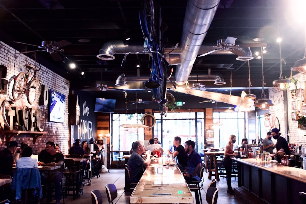 The Cruisery | restaurant | 501 State St, Santa Barbara, CA 93101, USA | 8057293553 OR +1 805-729-3553