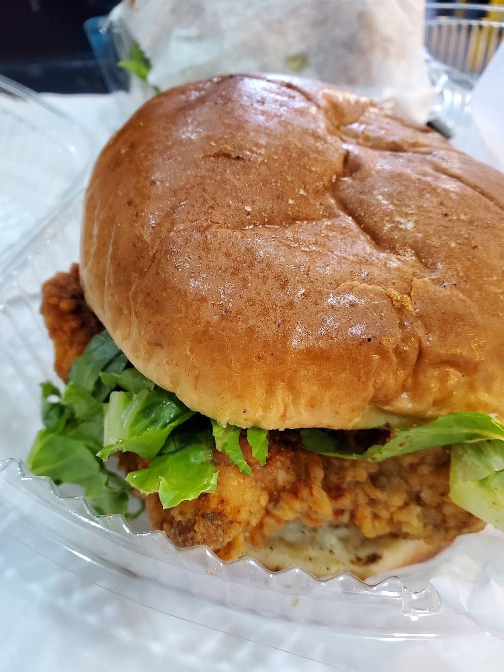 Brooklyn Wing house Long Island | restaurant | 2441 Jericho Turnpike, Garden City Park, NY 11040, USA | 5166365191 OR +1 516-636-5191