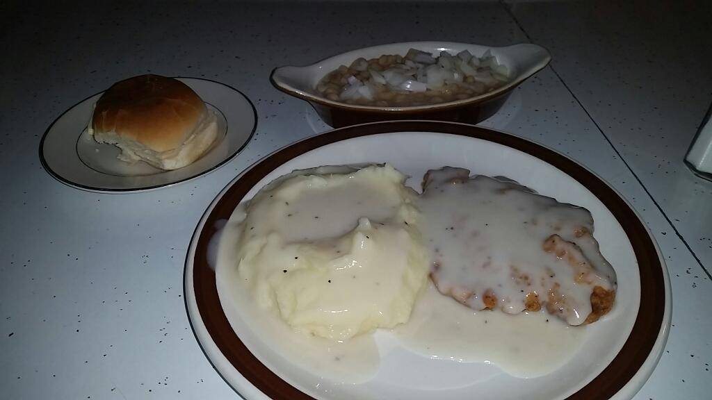 Eds Grill | restaurant | 1221 E Main St, Waynesboro, VA 22980, USA | 5409490225 OR +1 540-949-0225