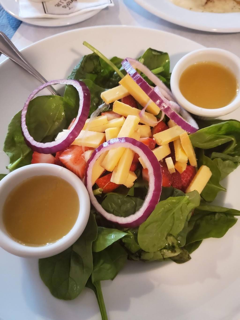 Dandinos Supper Club | restaurant | 1407 Elkhart Rd, Goshen, IN 46526, USA | 5745341239 OR +1 574-534-1239