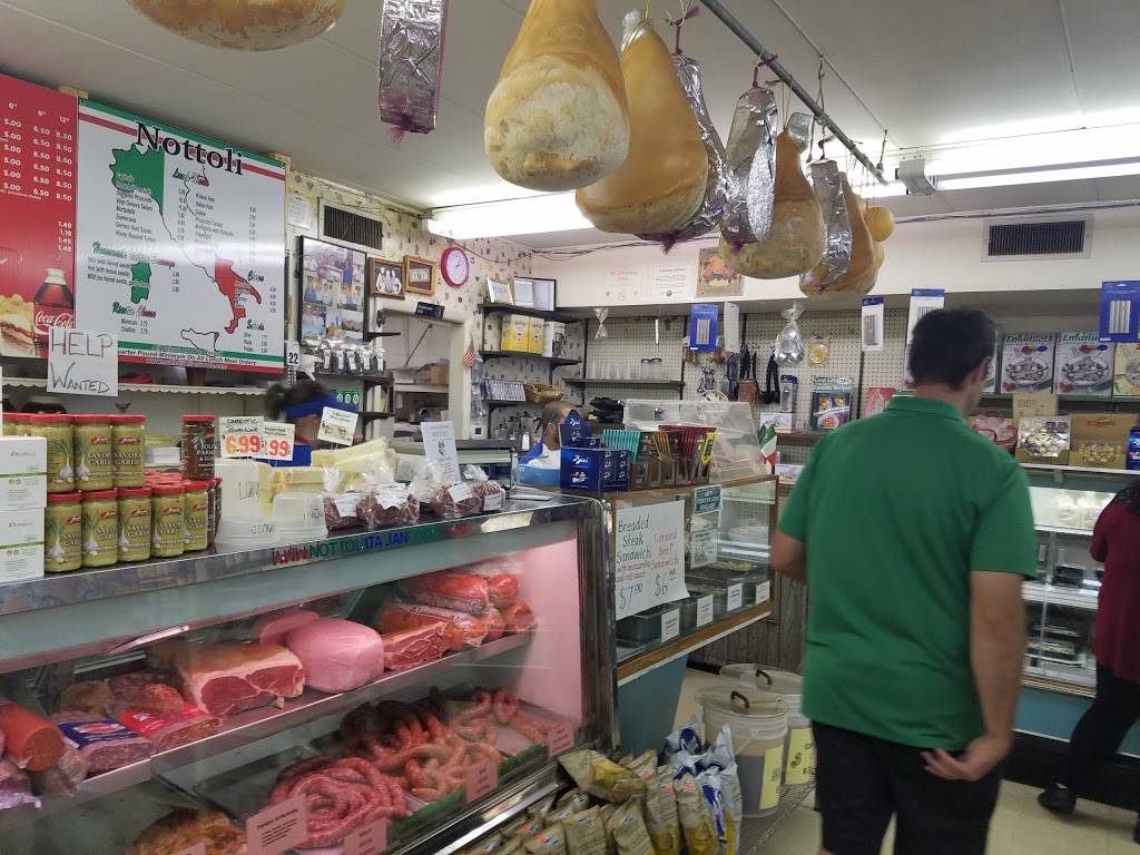Nottoli Italian Foods | restaurant | 5025 N Harlem Ave, Chicago, IL 60656, USA | 7736310662 OR +1 773-631-0662