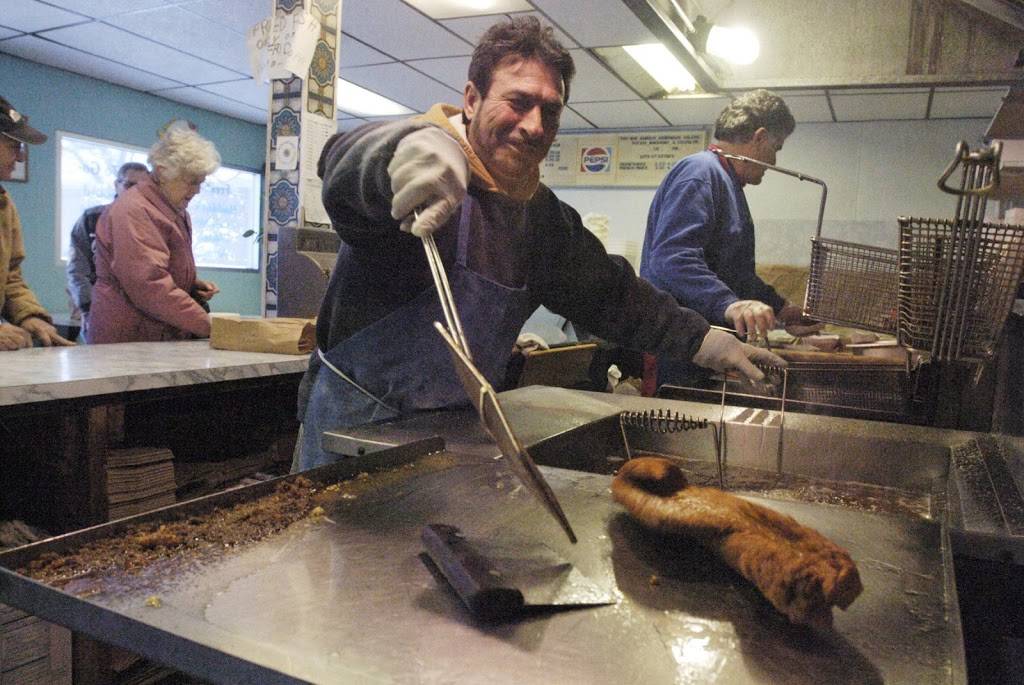 Kossuth Fish Market Inc | restaurant | 300 Kossuth Ave, Utica, NY 13501, USA | 3157350100 OR +1 315-735-0100