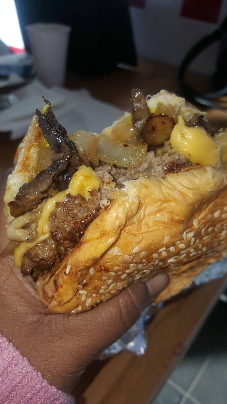 Five Guys | meal takeaway | 6600 Menaul Blvd NE, Albuquerque, NM 87110, USA | 5058843648 OR +1 505-884-3648