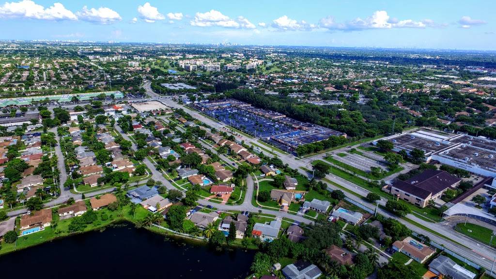 Fish Peddler | restaurant | 7794 NW 44th St, Lauderhill, FL 33351, USA | 9547411933 OR +1 954-741-1933