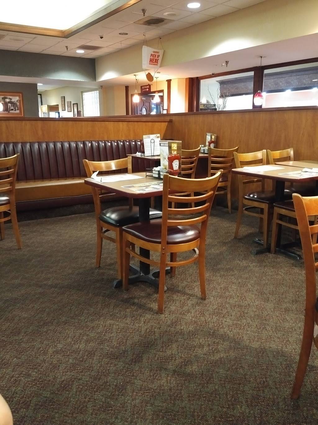 Dennys | restaurant | 101 Wintergreen Dr, Lumberton, NC 28358, USA | 9106181220 OR +1 910-618-1220