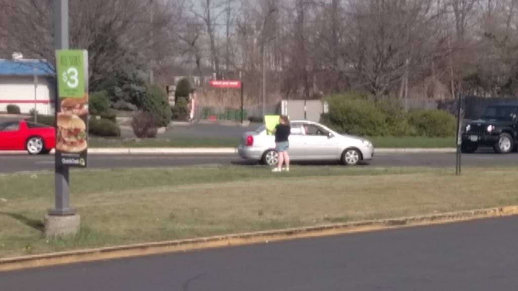 Jillaneys Luncheonette | restaurant | 220 Main St, Keansburg, NJ 07734, USA | 7327695454 OR +1 732-769-5454