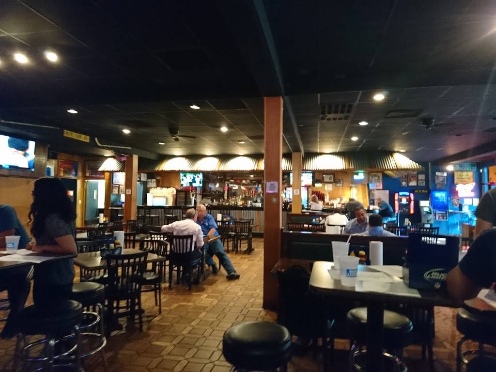 CJs Pub | restaurant | 236 S Michigan St, South Bend, IN 46601, USA | 5742335981 OR +1 574-233-5981
