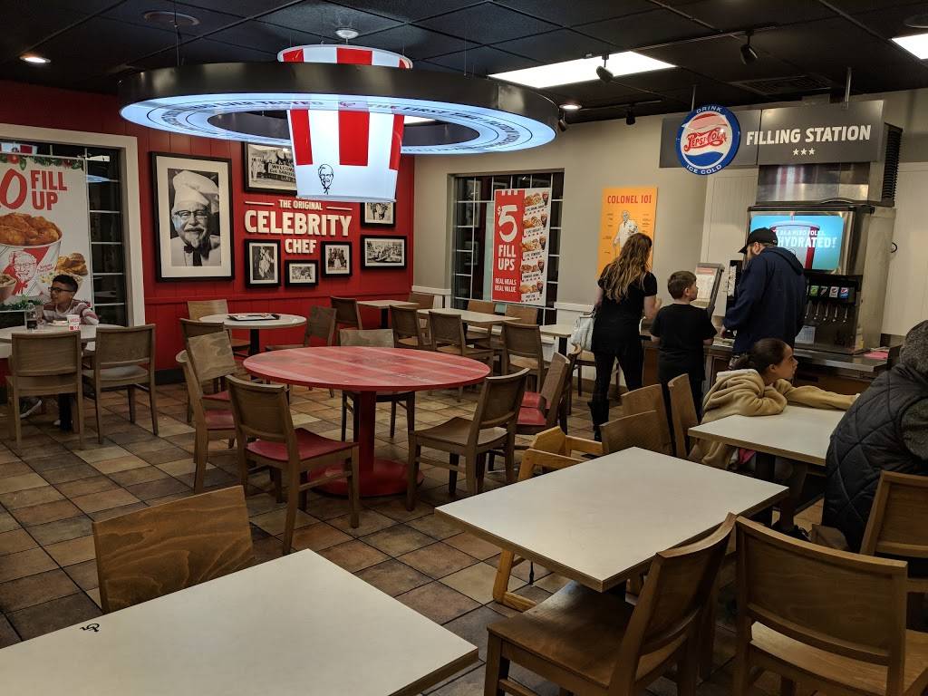 KFC | restaurant | 777 NE Loop 820, Hurst, TX 76053, USA | 8172848885 OR +1 817-284-8885