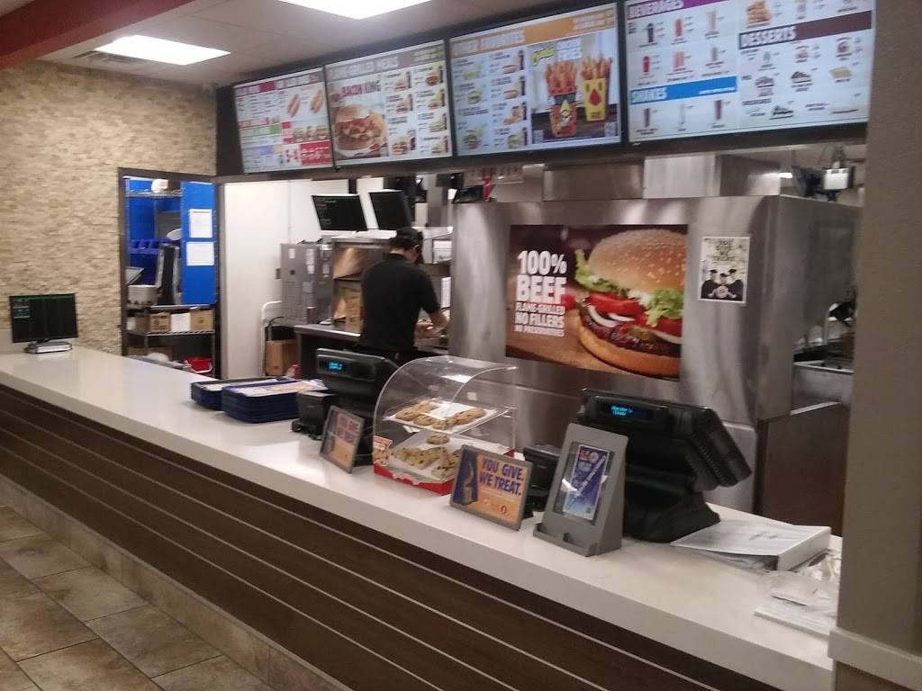 Burger King | restaurant | 673 Capital Ave SW, Battle Creek, MI 49015, USA | 2699640646 OR +1 269-964-0646