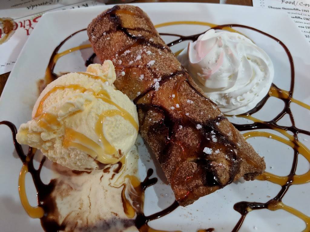 Salsa Street Mexican Restaurant and Cantina | restaurant | 1025 W Main St, Sleepy Hollow, IL 60118, USA | 8475515489 OR +1 847-551-5489