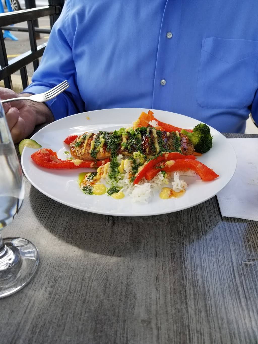 Restaurant Janick | restaurant | 995 Rue Richelieu, Beloeil, QC J3G 4P8, Canada | 4507141066 OR +1 450-714-1066