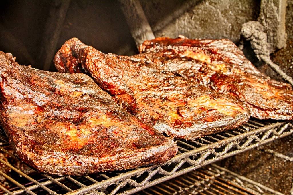 Red River Bar-B-Que & Grill | restaurant | 1911 E Main St Suite B, League City, TX 77573, USA | 2813328086 OR +1 281-332-8086