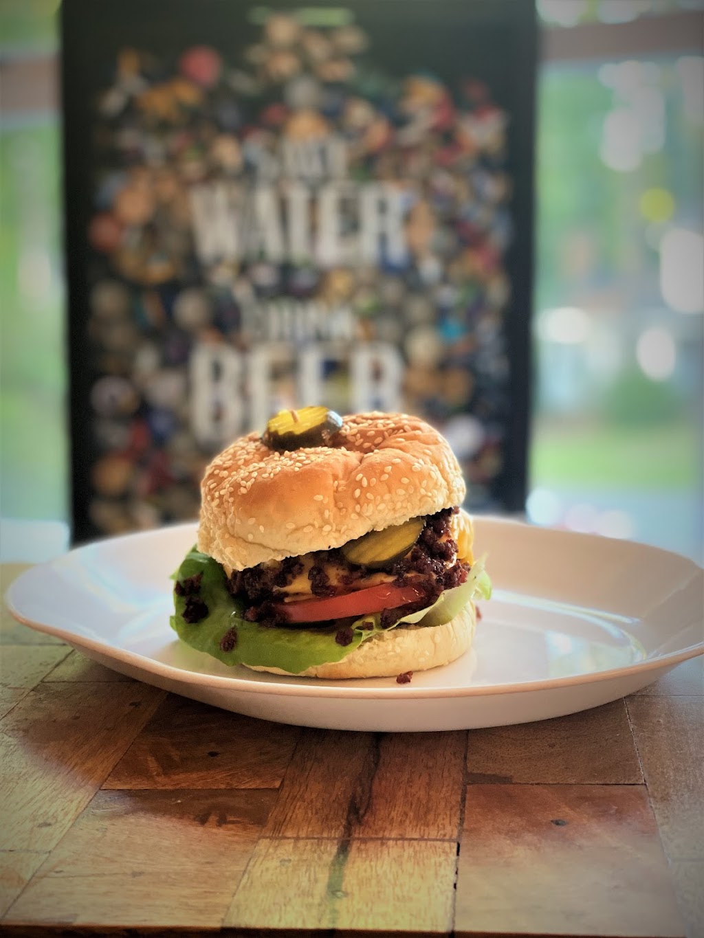 Quarters Bar and Grill | restaurant | 1011 S Charles Blvd STE F, Greenville, NC 27858, USA | 2523291361 OR +1 252-329-1361