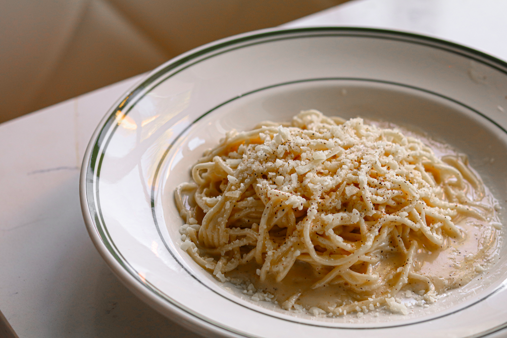 Jay Luigi | restaurant | 3201 4th St N, St. Petersburg, FL 33704, USA | 7273908883 OR +1 727-390-8883