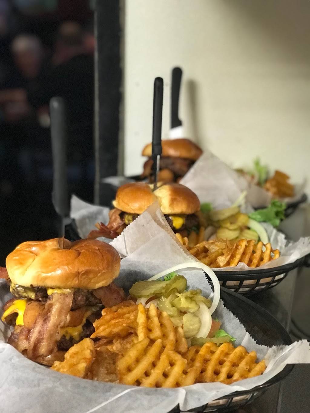 Hubs Pub and Grill | night club | 10 N S Dover St, Bonne Terre, MO 63628, USA | 5733589098 OR +1 573-358-9098