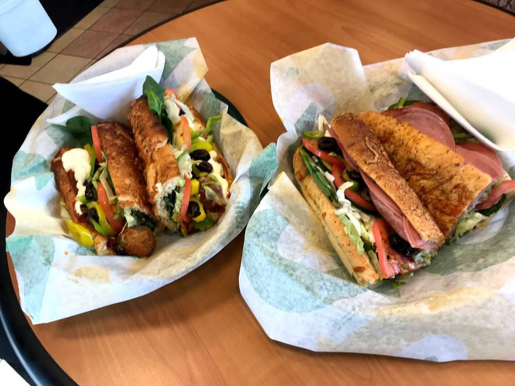 Subway | meal takeaway | Kedzie & Wilson, 4552 N Kedzie Ave, Chicago, IL 60625, USA | 7734428730 OR +1 773-442-8730